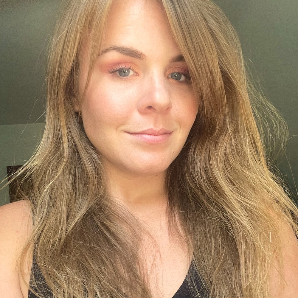 Meet your Posher, Corinne